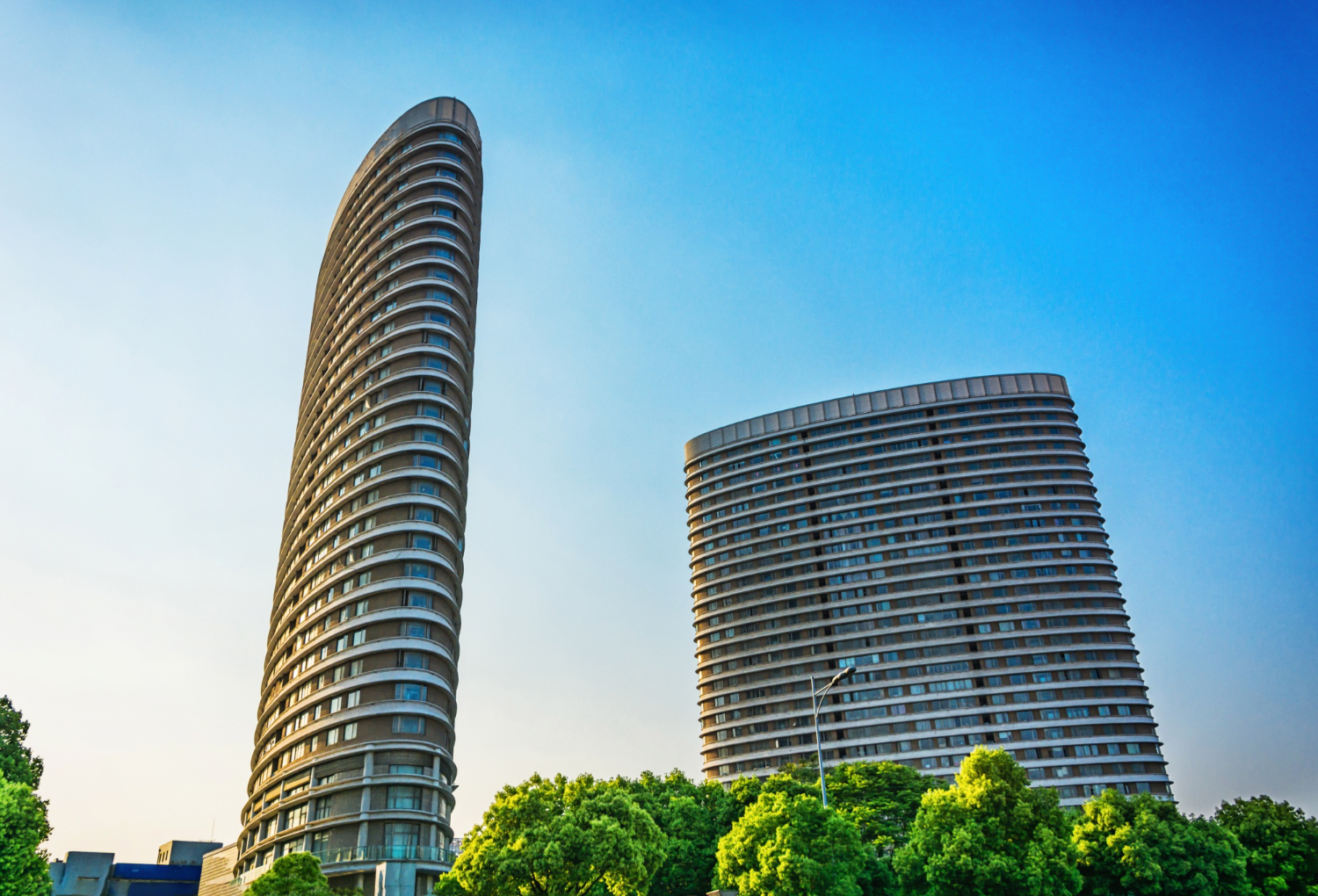 How to Reduce Your Carbon Footprint on Vacation